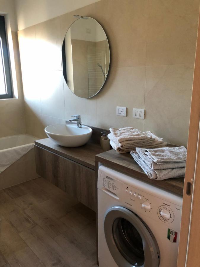 ペーロLoft With Terrace In Uptown Milan Near Rho Fieraアパートメント エクステリア 写真
